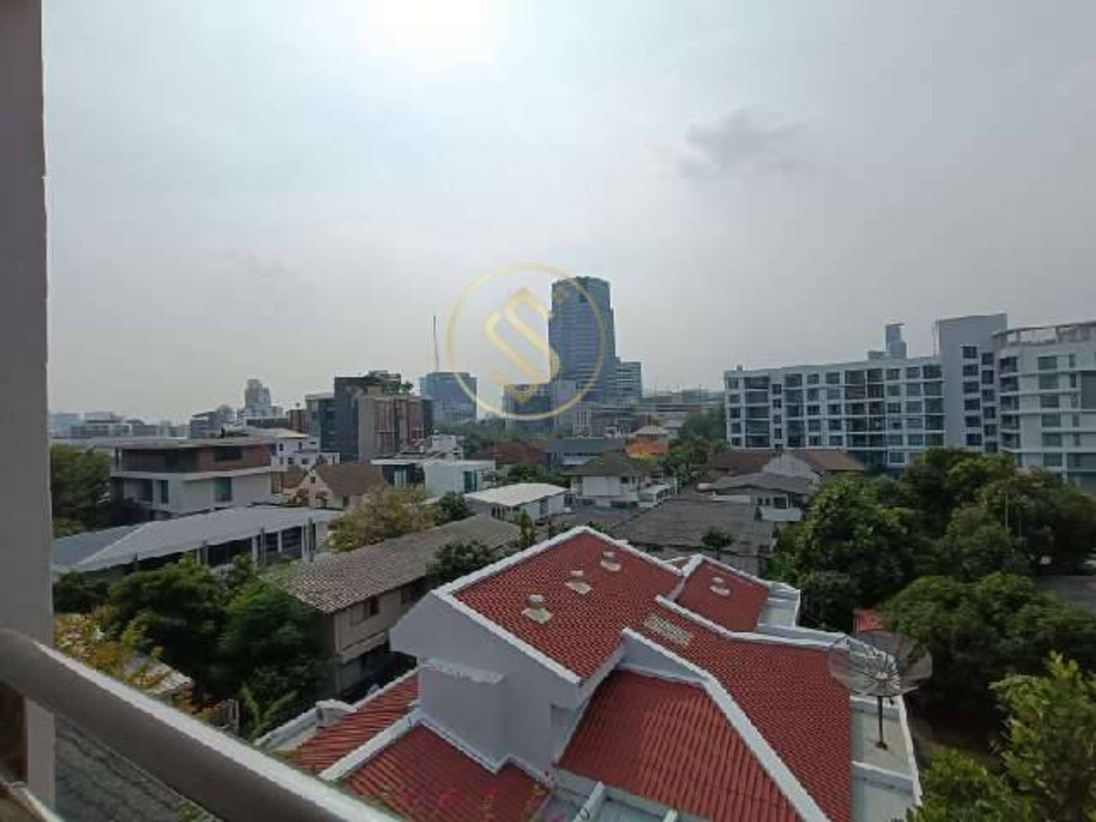 For RentAri,Anusaowaree : Luxury apartment for rent in the heart of Ari, 3 bedrooms, 3 bathrooms, 1 large kitchen, 200 sqm.