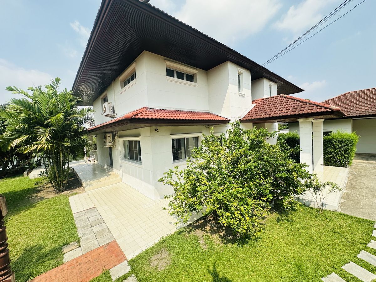For SaleHousePathum Thani,Rangsit, Thammasat : House for sale Muang Ek Village, big house, good condition, area of 324 sq.w., behind the house next to the waterfront, Soi Ekarat 6, Lak Hok Subdistrict, Mueang Pathum Thani District Pathum Thani Province