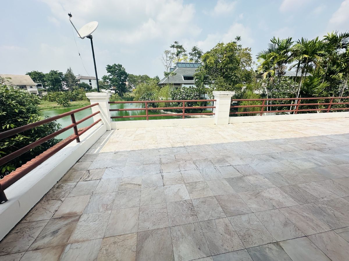 For SaleHousePathum Thani,Rangsit, Thammasat : House for sale Muang Ek Village, big house, good condition, area of 324 sq.w., behind the house next to the waterfront, Soi Ekarat 6, Lak Hok Subdistrict, Mueang Pathum Thani District Pathum Thani Province