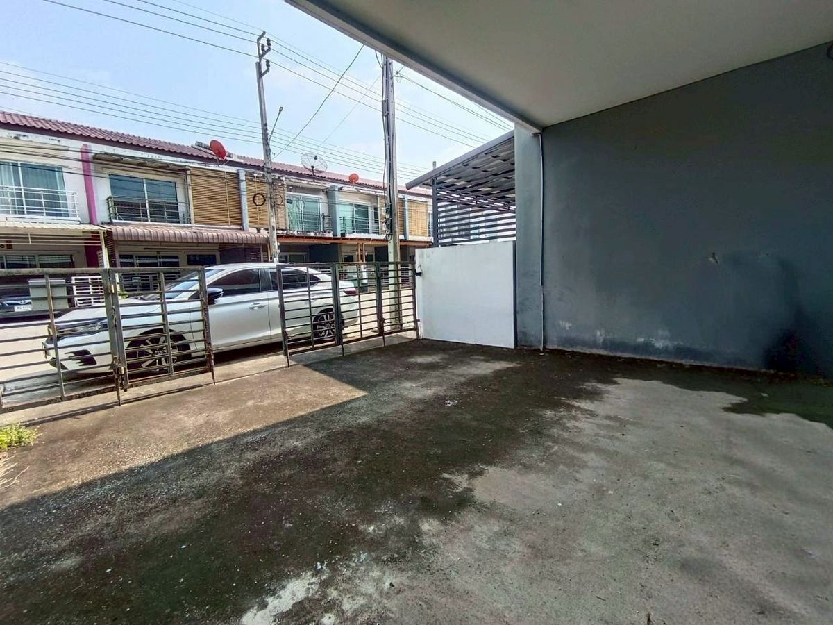 For SaleTownhomeRama5, Ratchapruek, Bangkruai : K1635 Sell Townhouse after the corner has just renovated 34.9 sq.w. 3 bedrooms, The Trust Town Ratchaphruek - Rattanathibet