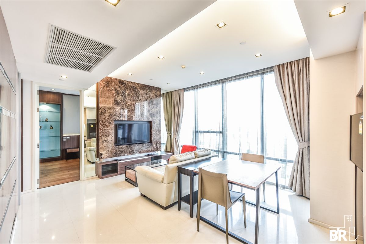 ให้เช่าคอนโดสาทร นราธิวาส : คอนโดหรู ว่างแล้ว! The Bangkok Sathorn 1 ห้องนอน 65 ตรม. ราคา 38k/mo สนใจติดต่อ 065-242-6835 คุณกิ๊ฟ