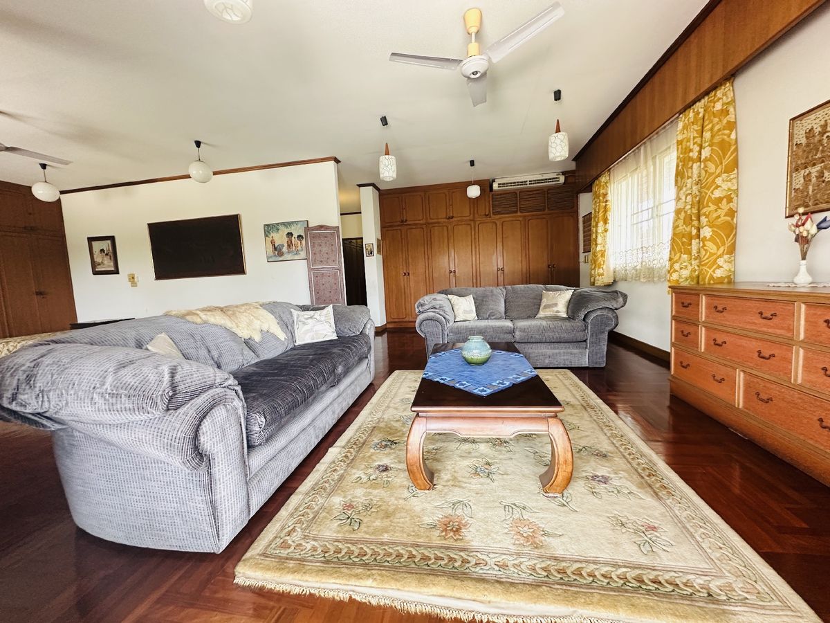 For SaleHousePathum Thani,Rangsit, Thammasat : House for sale Muang Ek Village, big house, good condition, area of 324 sq.w., behind the house next to the waterfront, Soi Ekarat 6, Lak Hok Subdistrict, Mueang Pathum Thani District Pathum Thani Province