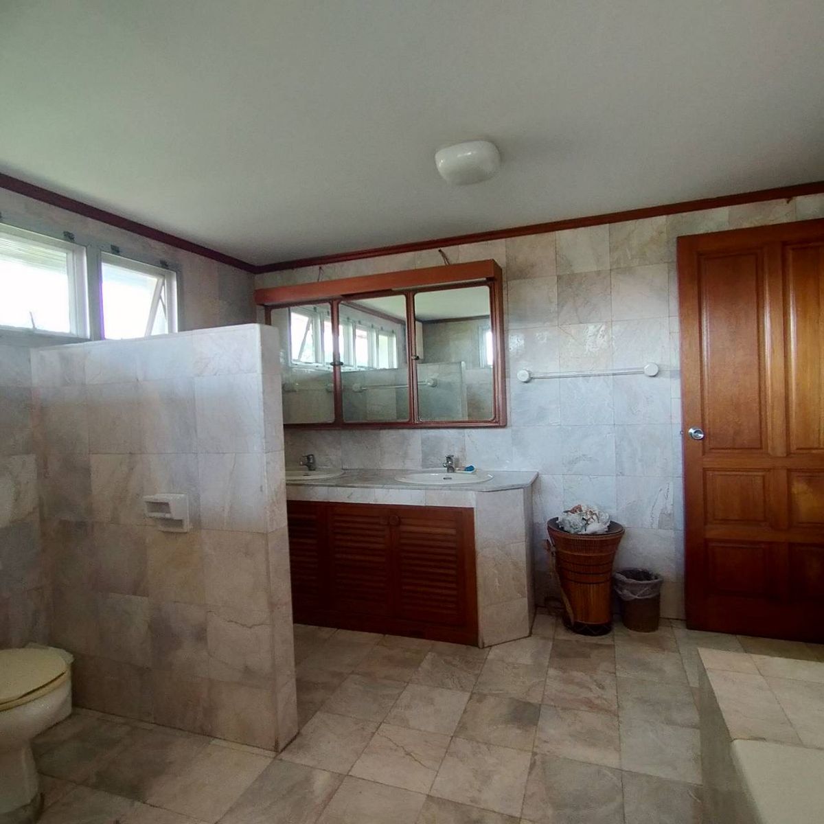 For SaleHousePathum Thani,Rangsit, Thammasat : House for sale Muang Ek Village, big house, good condition, area of 324 sq.w., behind the house next to the waterfront, Soi Ekarat 6, Lak Hok Subdistrict, Mueang Pathum Thani District Pathum Thani Province