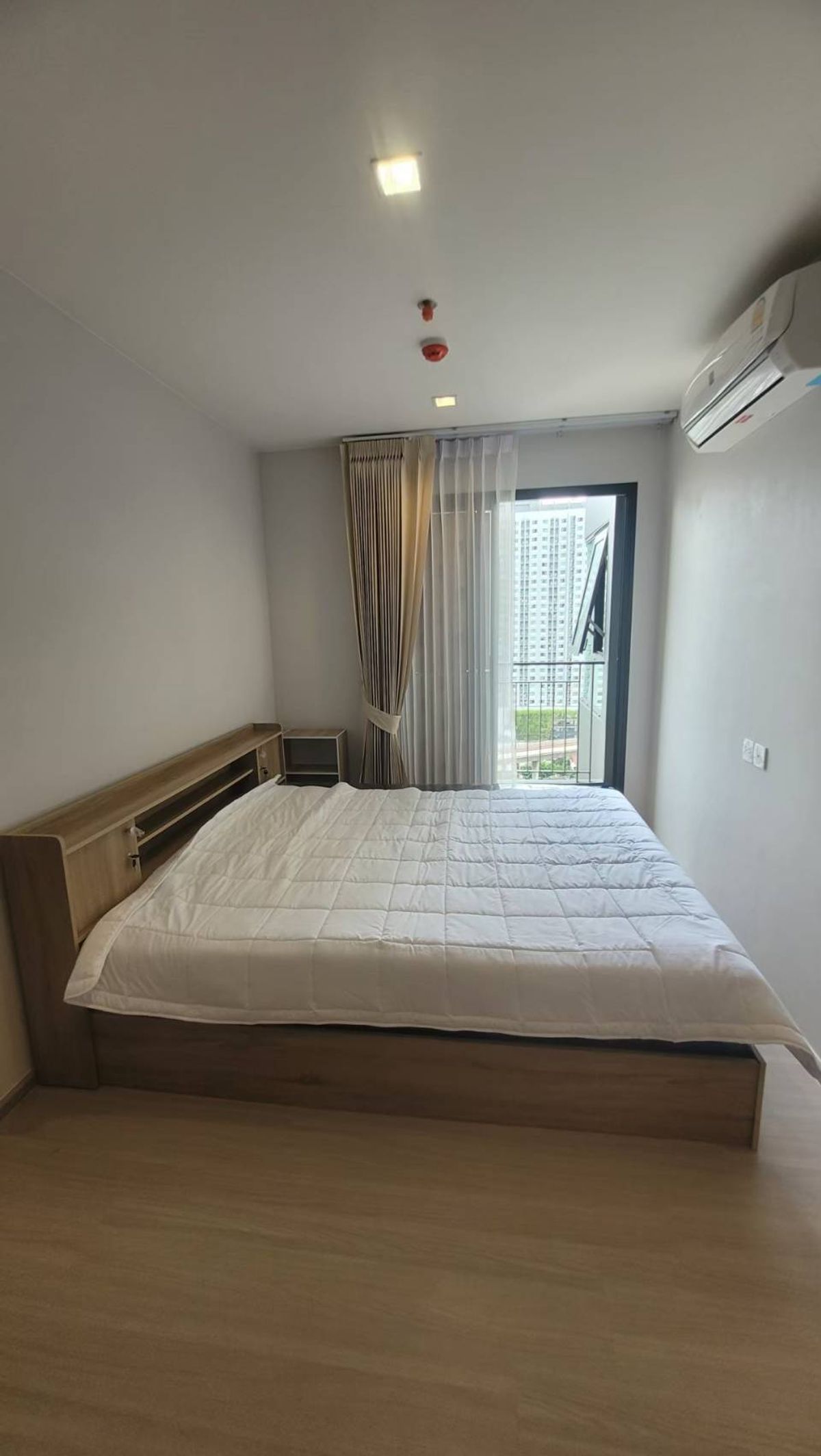 ให้เช่าคอนโดท่าพระ ตลาดพลู วุฒากาศ : ***(1Bedplus) ให้เช่าคอนโด : ไลฟ์ สาทร เซียร์รา (Life sathorn sierra) ***
