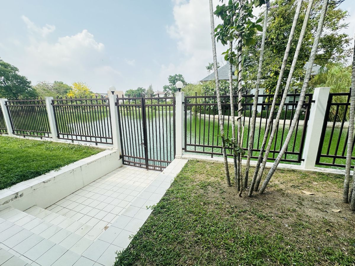 For SaleHousePathum Thani,Rangsit, Thammasat : House for sale Muang Ek Village, big house, good condition, area of 324 sq.w., behind the house next to the waterfront, Soi Ekarat 6, Lak Hok Subdistrict, Mueang Pathum Thani District Pathum Thani Province