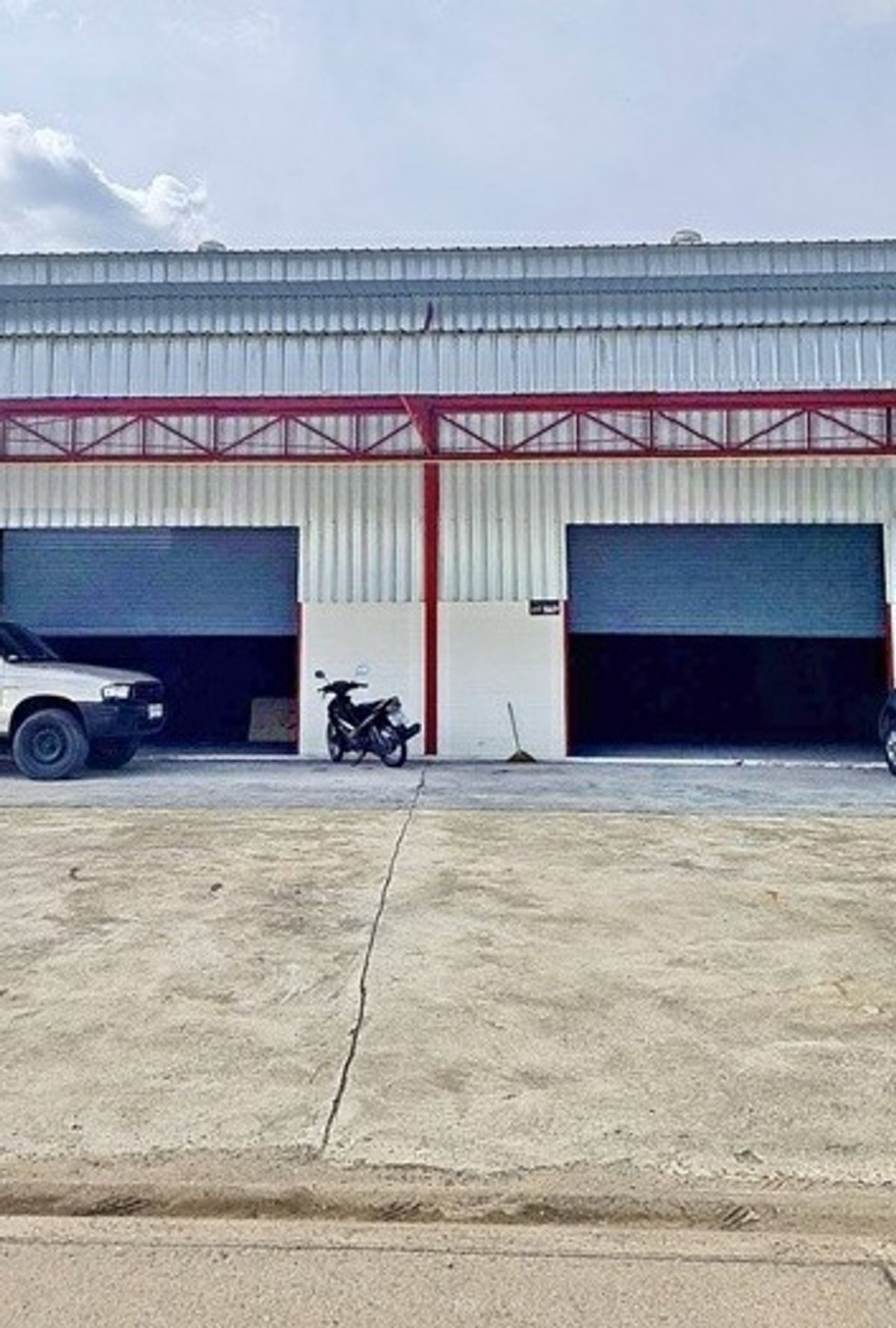 For RentWarehouseVipawadee, Don Mueang, Lak Si : Later, in 3 years, should not miss Robinson, Sri Saman Expressway, 200 sqm. Don Mueang Temple, Harrow International, Bangkok, Tiwanon.