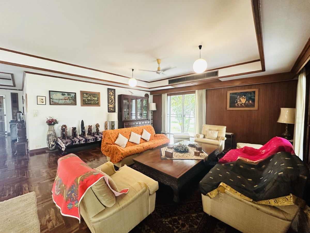 For SaleHousePathum Thani,Rangsit, Thammasat : House for sale Muang Ek Village, big house, good condition, area of 324 sq.w., behind the house next to the waterfront, Soi Ekarat 6, Lak Hok Subdistrict, Mueang Pathum Thani District Pathum Thani Province