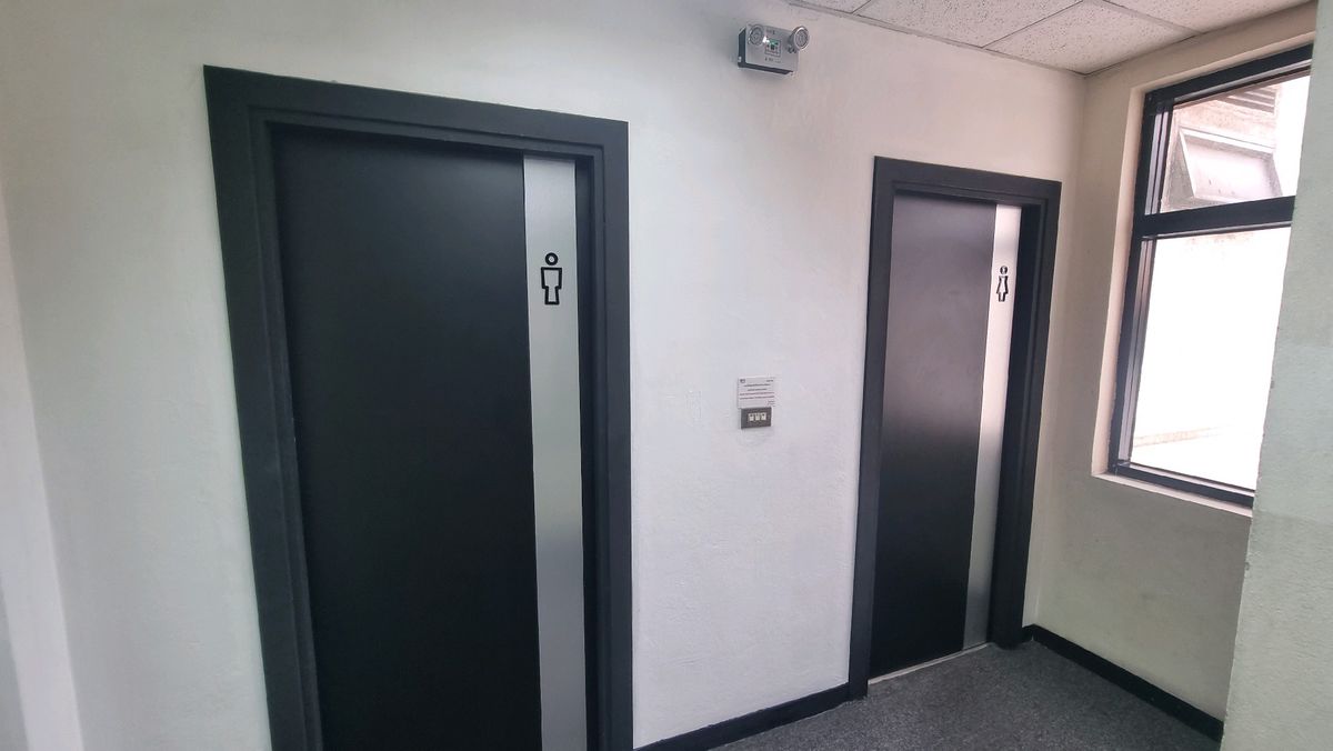 ให้เช่าสำนักงานนานา : Bts นานา ให้เช่าออฟฟิศตกแต่งเรียบร้อย 430 ตร.ม. พร้อมเฟอร์นิเจอร์ ย้ายเข้ามาทำงานได้เลย