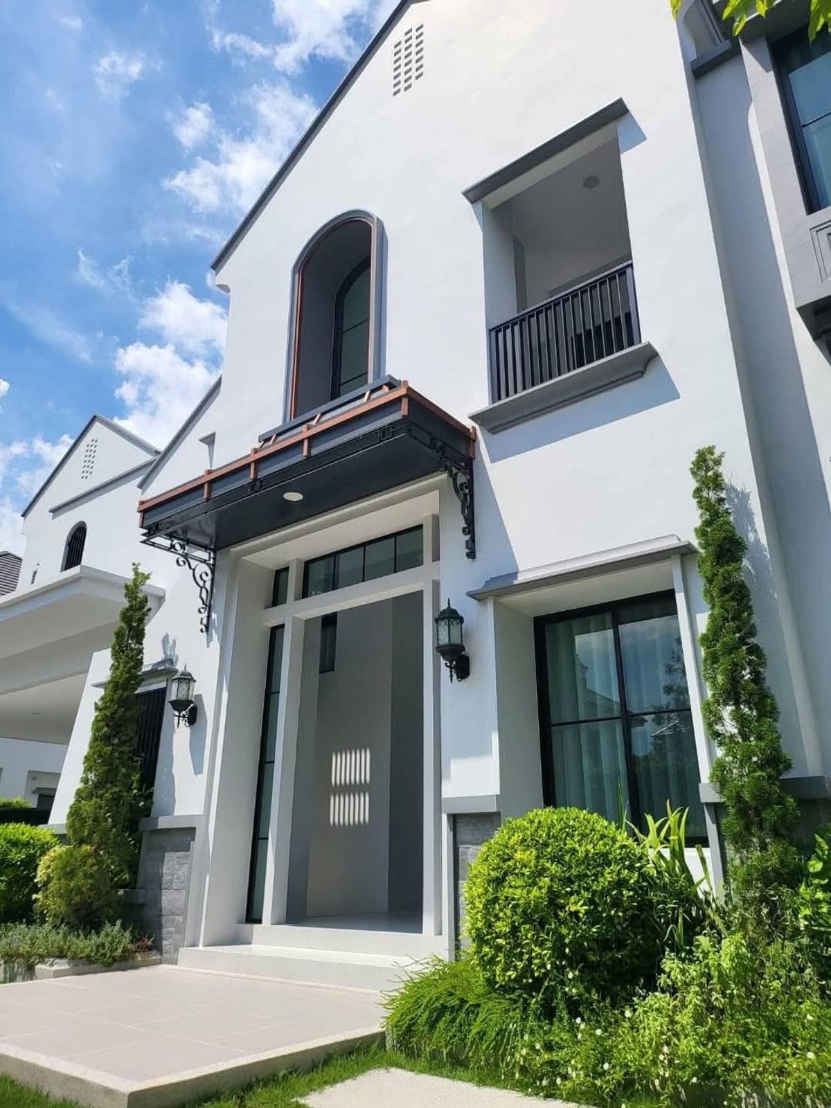 For RentHousePattanakan, Srinakarin : Nantawan village for rent Rama 9-Krungthep Kreetha, 4 bedrooms, 6 bathrooms