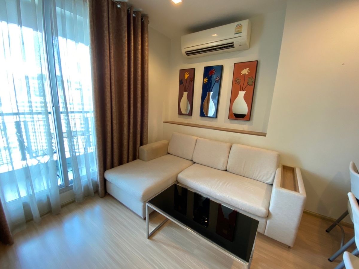 For RentCondoRatchadapisek, Huaikwang, Suttisan : Dee price for rent 20,000 ฿ Rhythm Huai Khwang 46SQM next to Huai Khwang MRT.