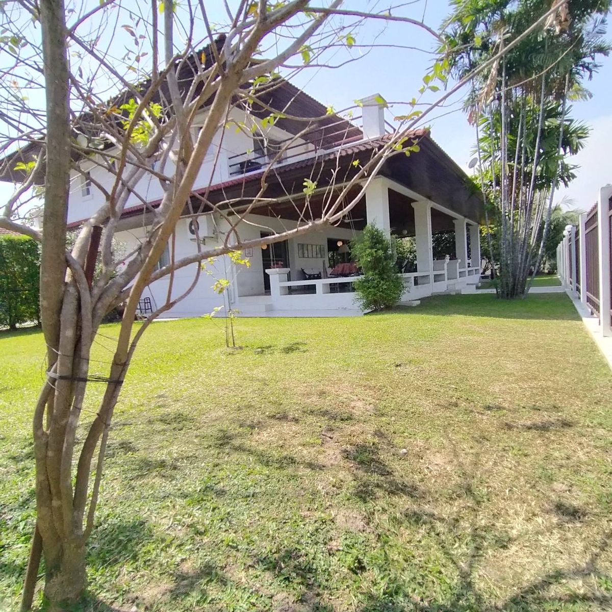 For SaleHousePathum Thani,Rangsit, Thammasat : House for sale Muang Ek Village, big house, good condition, area of 324 sq.w., behind the house next to the waterfront, Soi Ekarat 6, Lak Hok Subdistrict, Mueang Pathum Thani District Pathum Thani Province