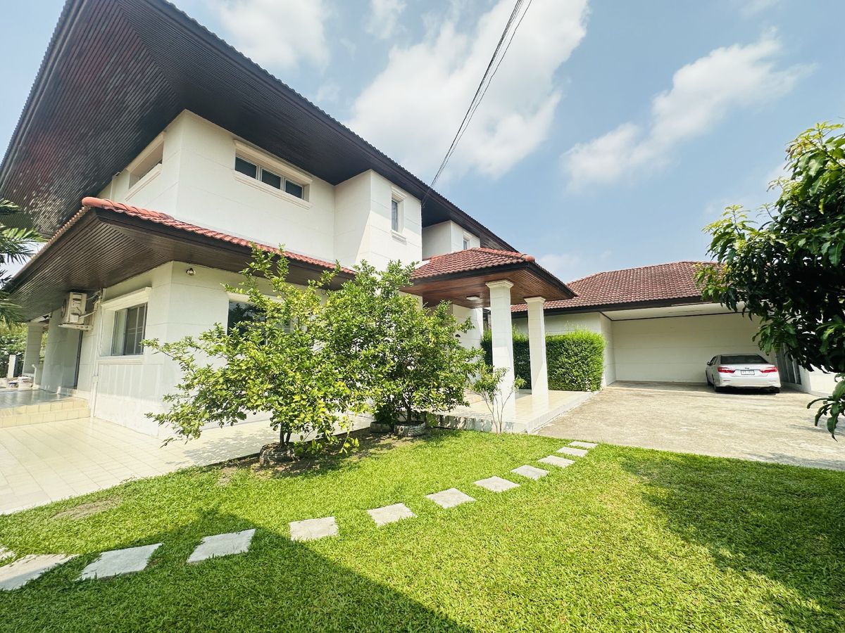 For SaleHousePathum Thani,Rangsit, Thammasat : House for sale Muang Ek Village, big house, good condition, area of 324 sq.w., behind the house next to the waterfront, Soi Ekarat 6, Lak Hok Subdistrict, Mueang Pathum Thani District Pathum Thani Province