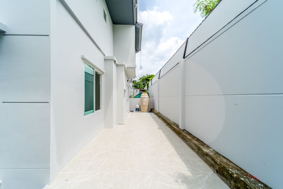 ขายบ้านลาดกระบัง สุวรรณภูมิ : โครงการ บ้านพฤกษ์ลดา สุวรรณภูมิ