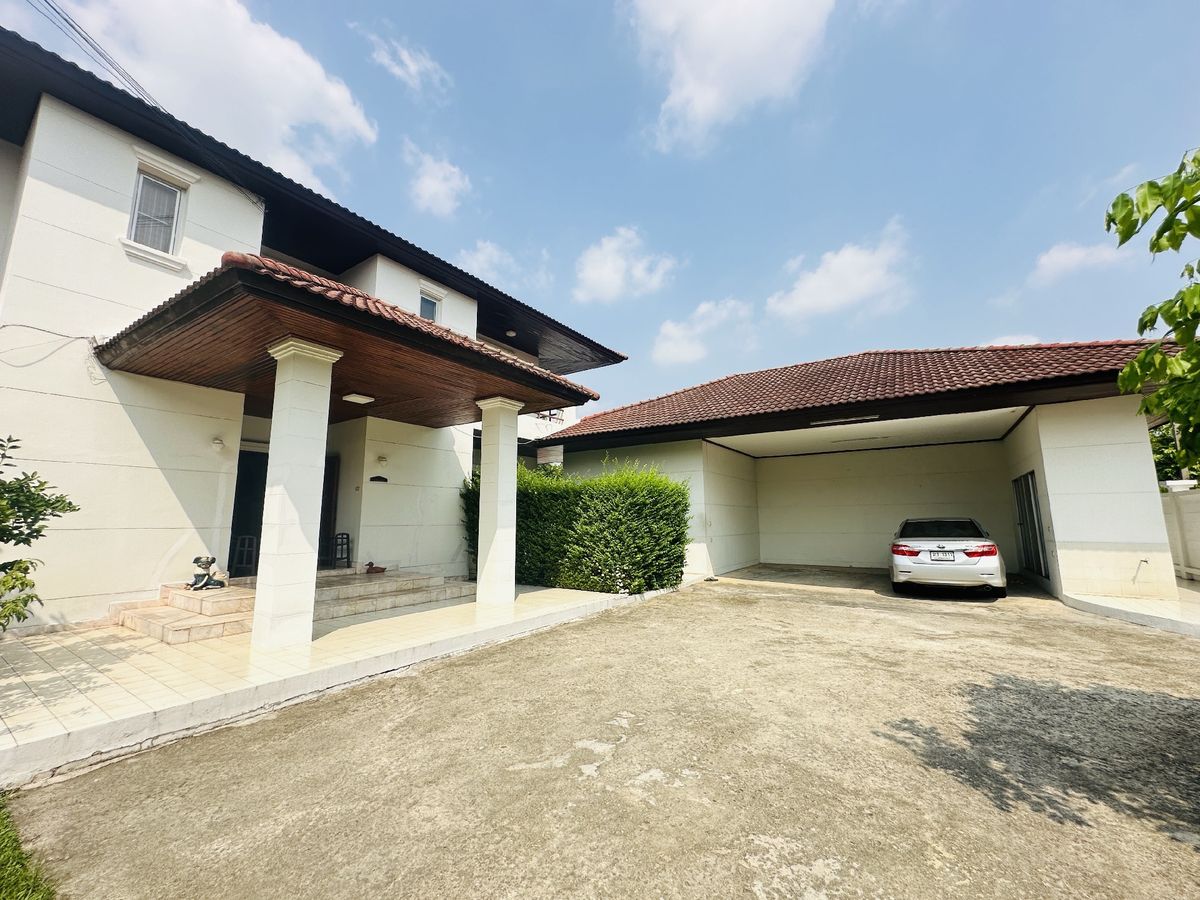 For SaleHousePathum Thani,Rangsit, Thammasat : House for sale Muang Ek Village, big house, good condition, area of 324 sq.w., behind the house next to the waterfront, Soi Ekarat 6, Lak Hok Subdistrict, Mueang Pathum Thani District Pathum Thani Province