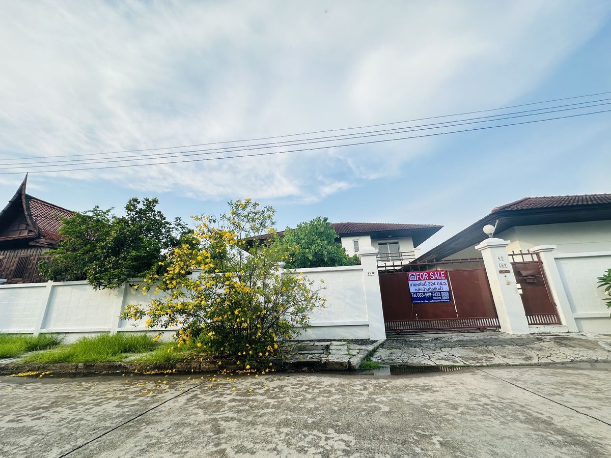 For SaleHousePathum Thani,Rangsit, Thammasat : House for sale Muang Ek Village, big house, good condition, area of 324 sq.w., behind the house next to the waterfront, Soi Ekarat 6, Lak Hok Subdistrict, Mueang Pathum Thani District Pathum Thani Province