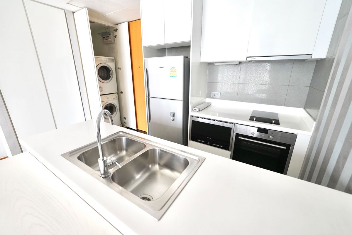 ขายคอนโดสุขุมวิท อโศก ทองหล่อ : Aequa Sukhumvit 49 / Luxury Pet-Friendly ห้องสวยวิวโล่ง ใกล้ BTS พร้อมพงษ์ ทองหล่อ / 1 นอน 57 ตร.ม. โทร 0937890899