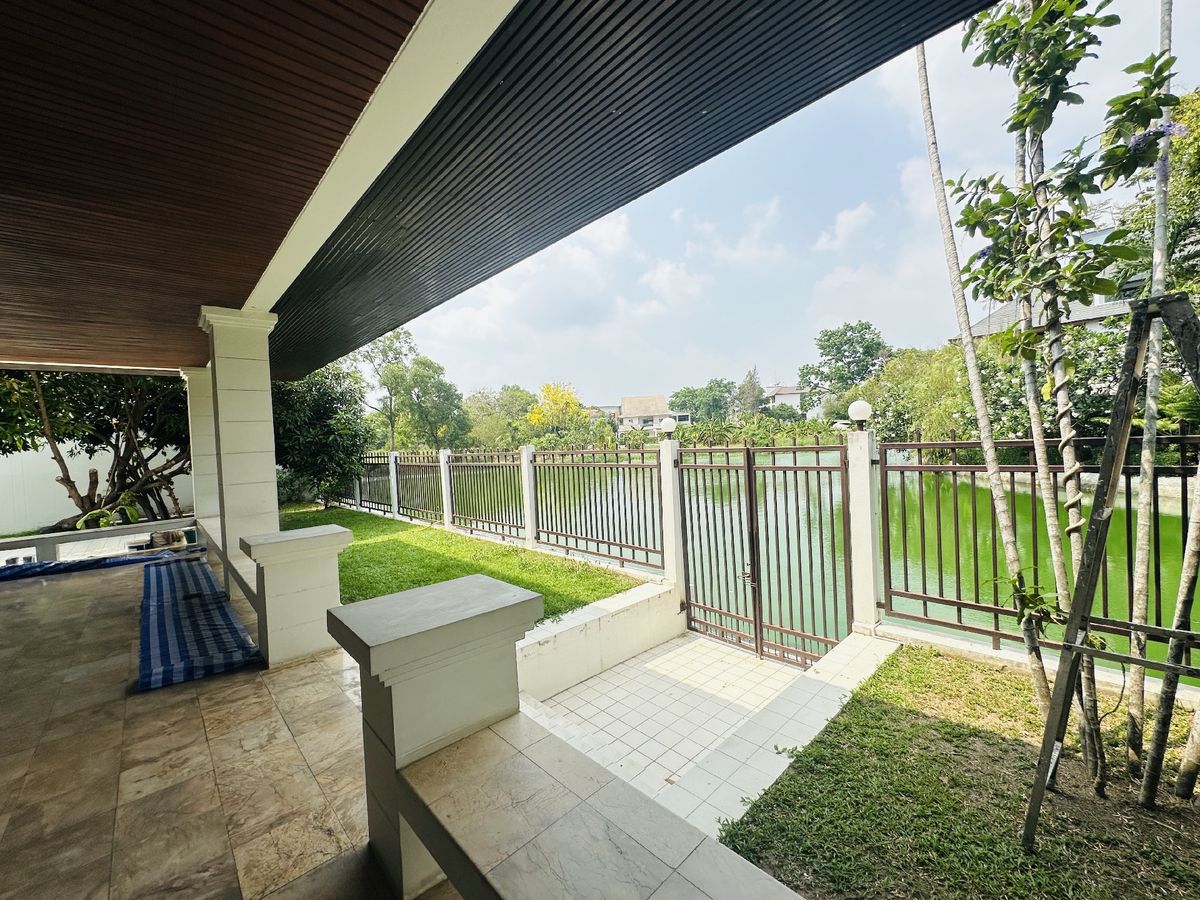 For SaleHousePathum Thani,Rangsit, Thammasat : House for sale Muang Ek Village, big house, good condition, area of 324 sq.w., behind the house next to the waterfront, Soi Ekarat 6, Lak Hok Subdistrict, Mueang Pathum Thani District Pathum Thani Province