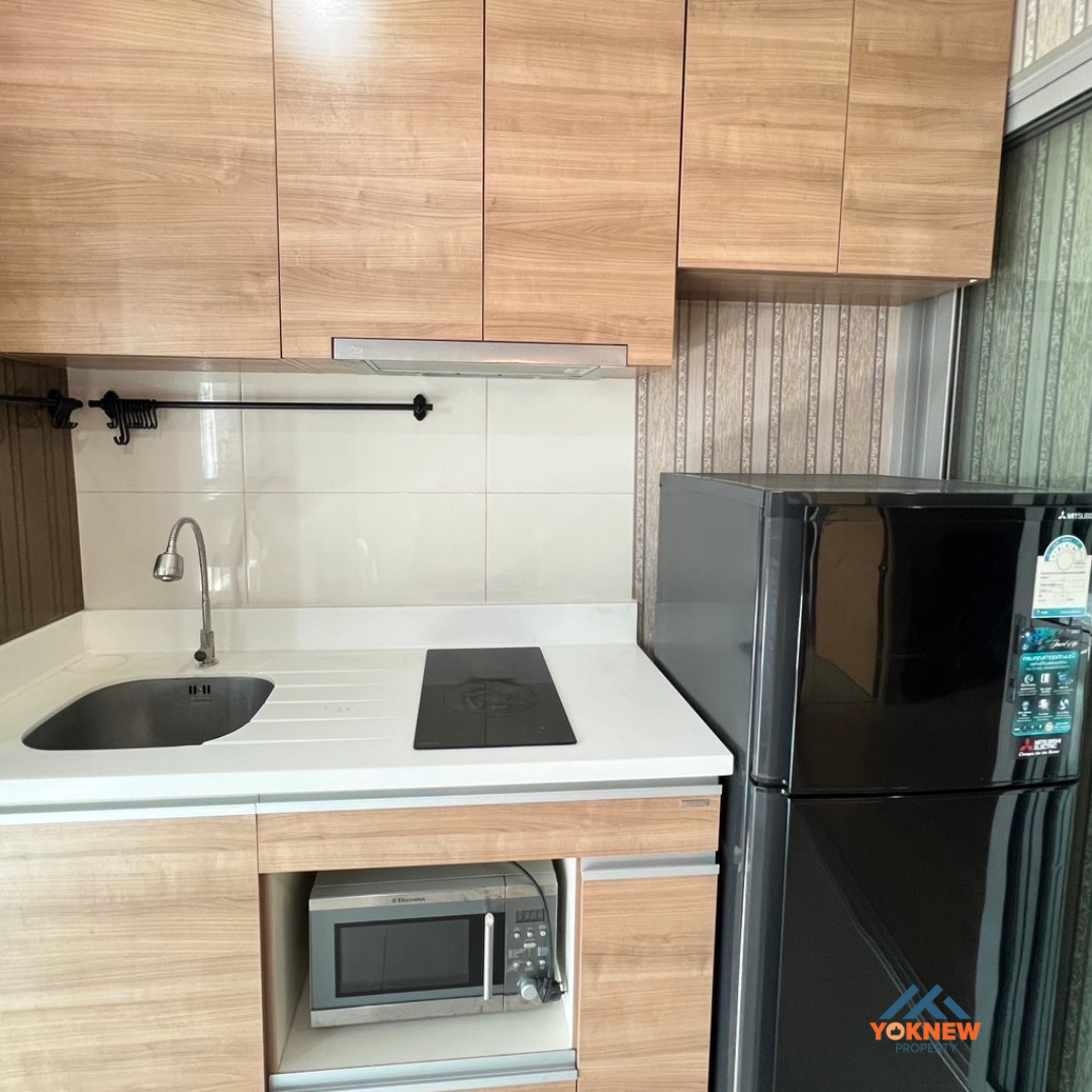 For RentCondoRatchadapisek, Huaikwang, Suttisan : Rhythm Ratchada - Huaikhwang, condo next to MRT 0 meters, high floor, open view, fully furnished, ready to move in, sky kitchen type!