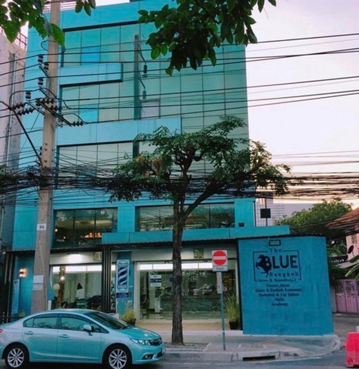 For RentShop HouseWongwianyai, Charoennakor : Code C6756, rent a 5 -story commercial building, Charoen Nakhon Road, beautifully decorated, ready to use. Suitable for office showrooms and other businesses