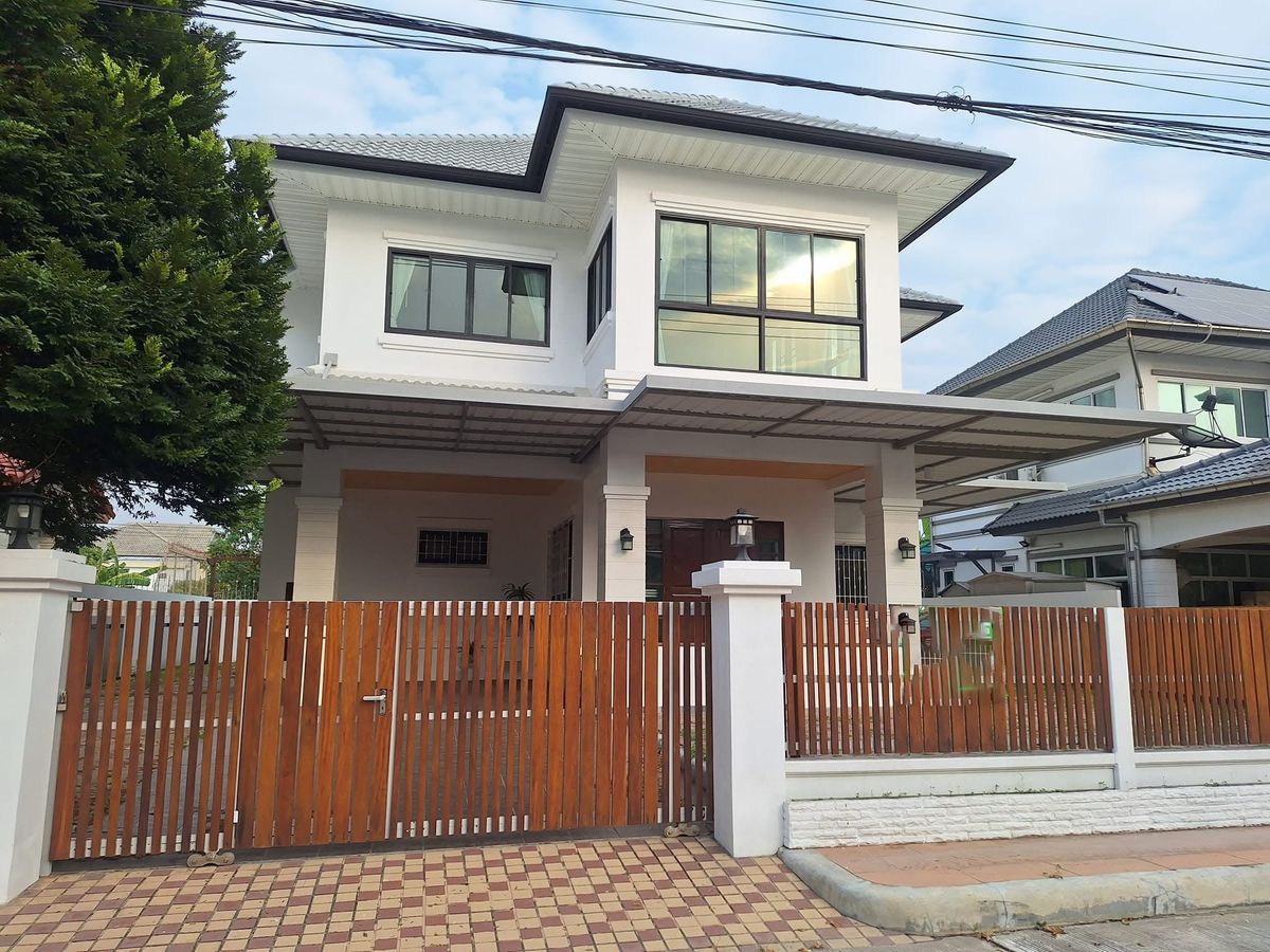 ขายบ้านนวมินทร์ รามอินทรา : บ้านพิมุกต์ สายไหม / 4 ห้องนอน (ขายพร้อมผู้เช่า), Baan Pimuk Saimai / 4 Bedrooms (SALE WITH TENANT) FEW189