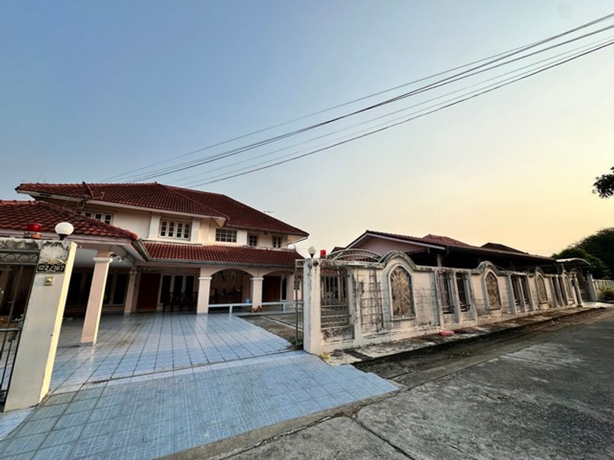 For RentHouseNawamin, Ramindra : HR2382 Sell/Rent a detached house with warehouse, area 186 sq. Ram Inthra 60, opposite Fashion Iceland
