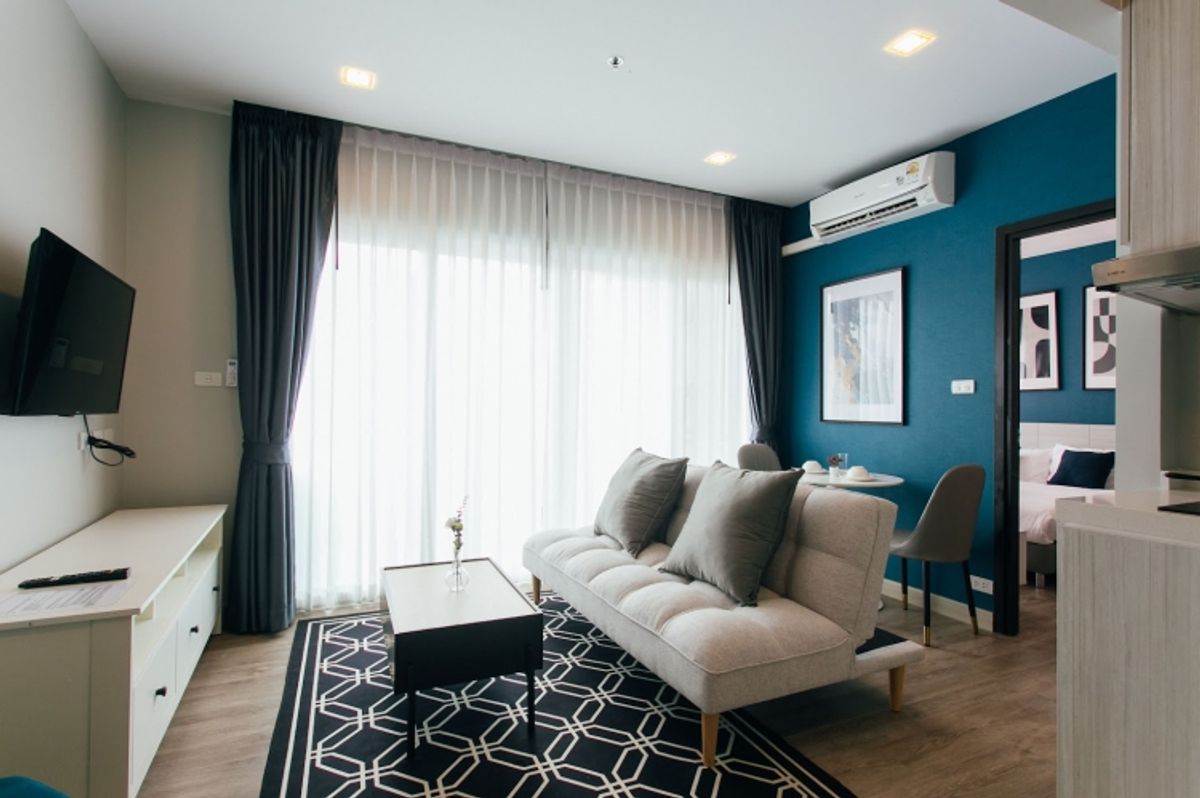 For RentCondoChiang Mai : Condo in the heart of the city Rent 18,000 baht per month. Can walk to Central Airport. No.1C656