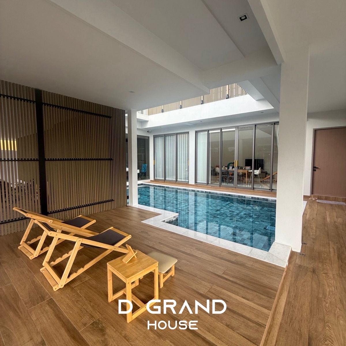 ขายบ้านปิ่นเกล้า จรัญสนิทวงศ์ : ขายบ้านใหม่ สไตล์โมเดิร์น พร้อมลิฟต์ สระว่ายน้ำ & โซลาร์เซลล์ ติด Paseo Park กาญจนาฯ 