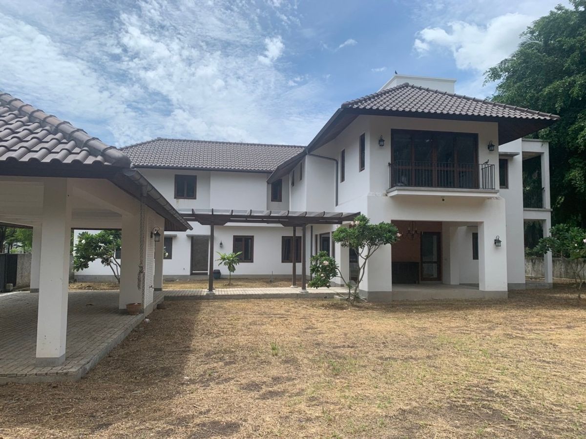 ขายบ้านแจ้งวัฒนะ เมืองทอง : ขายบ้านพร้อมที่ดิน ใจกลางเมืองแจ้งวัฒนะ เนื้อที่ 336 ตรว 4 ห้องนอน 5 ห้องน้ำ