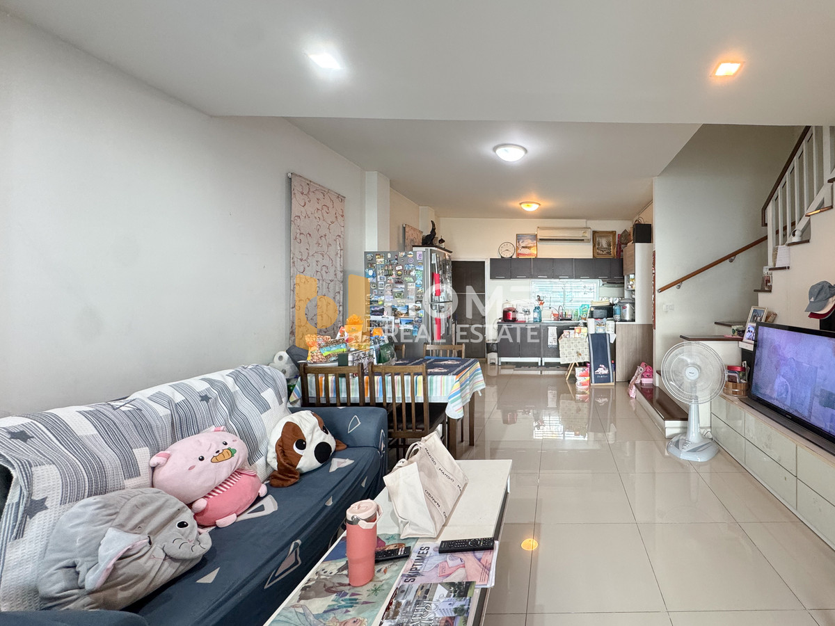 ขายทาวน์โฮมอ่อนนุช อุดมสุข : ขายด่วน! หลังมุม ต้นโครงการ ราคานี้ไม่มีแล้ว 🔥 ทาวน์ อเวนิว ศรีนครินทร์ / 3 ห้องนอน (ขายพร้อมผู้เช่า), Town Avenue Srinakarin / 3 Bedrooms (SALE WITH TENANT) FON042