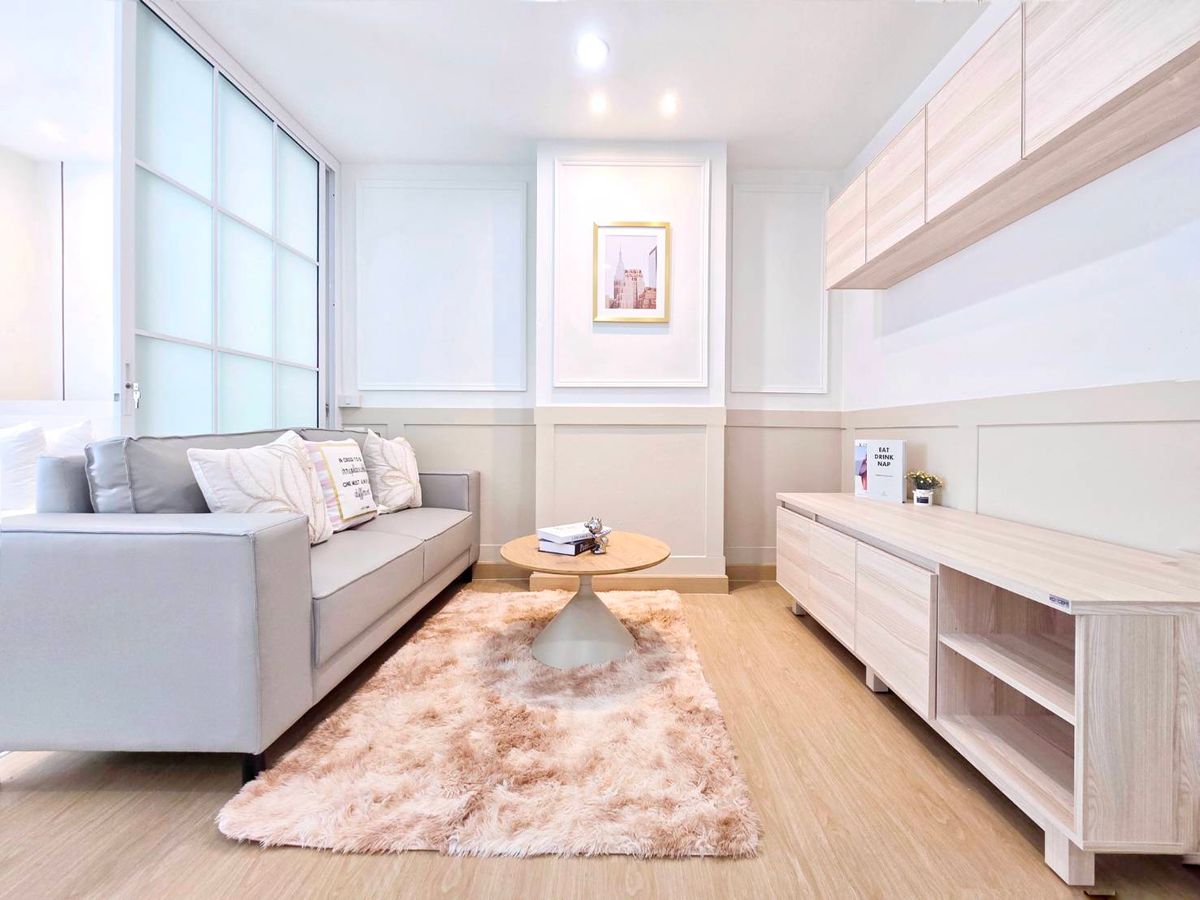 For SaleCondoKasetsart, Ratchayothin : 🏢 Good condo, location in the city center, a large room near Plaza Lagoon, just a few minutes, worth more than anyone else! 🌳 Double U Condominium Ladprao-Wang Hin 🌳