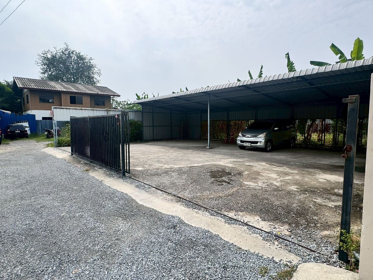 ขายที่ดินอ่อนนุช อุดมสุข : ขายที่ดิน ซอยอ่อนนุช 39 ถมแล้ว ขนาด 45 ตารางวา ขายพร้อมผู้เช่า ใกล้รถไฟฟ้าสายสีเหลือง (N.1656)