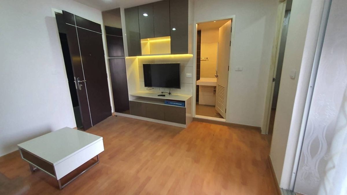 For RentCondoThaphra, Talat Phlu, Wutthakat : Rent The President Sathorn Ratchaphruek 1 next to the BTS Bangwa Interchange. 35 sqm. Not expensive.