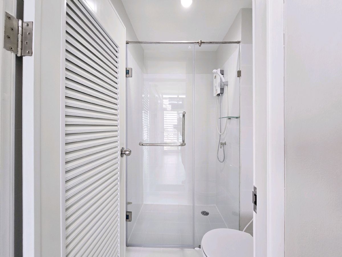 For SaleCondoChokchai 4, Ladprao 71, Ladprao 48, : 📌 Are you looking? The condo is comfortable. Renting is worth it! Condo on the golden location Lat Phrao - Wang Hin, near MRT and big mall 👉The Tree Ladprao - Wang Hin (The Tree Ladprao - Wang Hin) ✨️