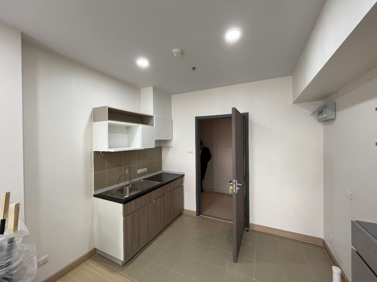 For RentCondoRamkhamhaeng, Hua Mak : 🌟 Ready to stay 🌟 Rent a Condo Supalai Veranda Ramkhamhaeng. The room is ready to live without an effect.