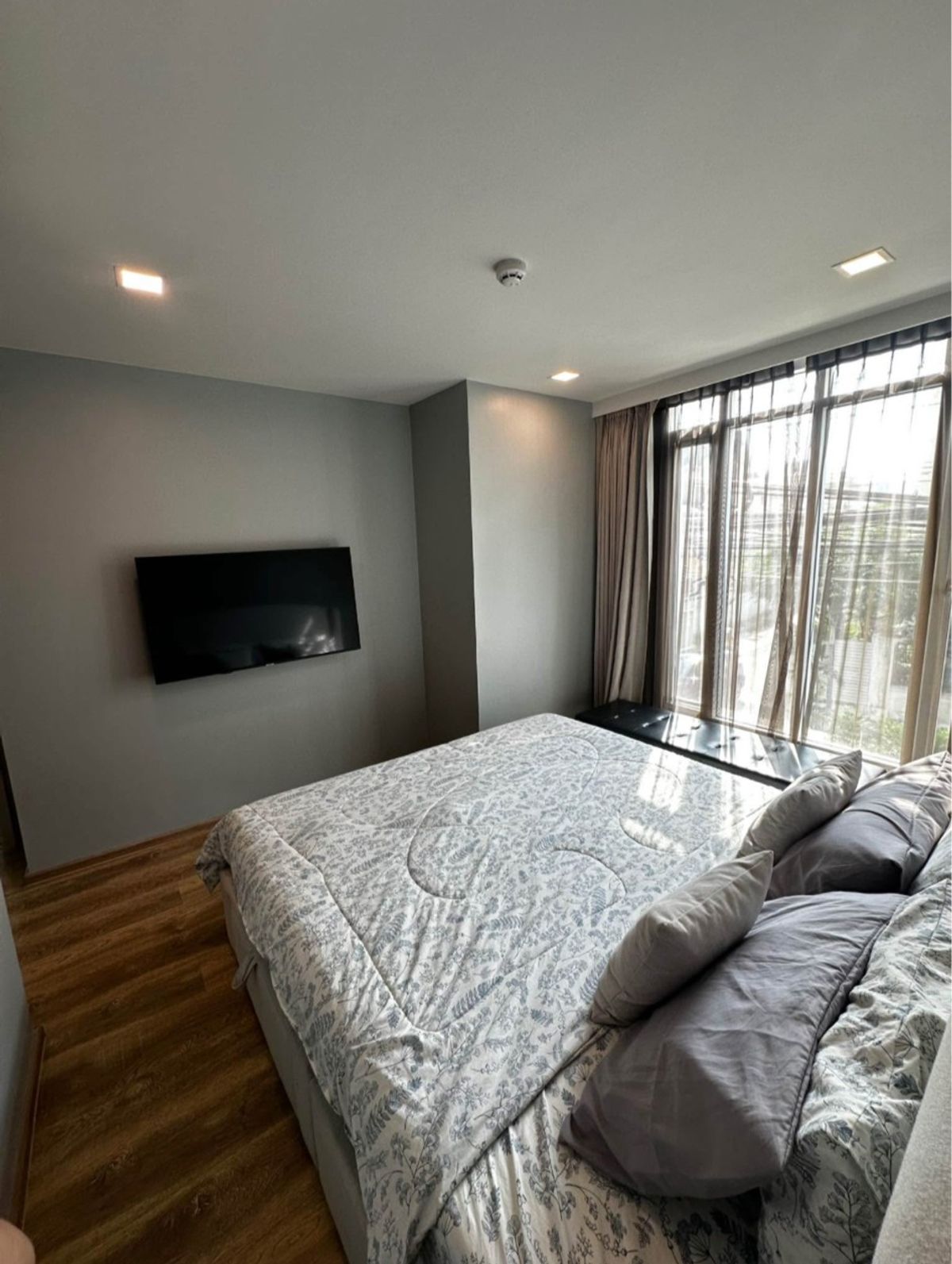 ให้เช่าคอนโดสาทร นราธิวาส : LTH12250 – Maestro 01 Sathorn FOR RENT Size 68 sqm. 2 beds 2 baths Near BTS Khlong Toei Station ONLY 40K/Month