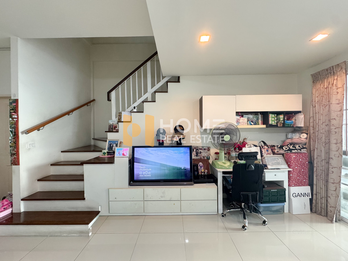 ขายทาวน์โฮมอ่อนนุช อุดมสุข : ขายด่วน! หลังมุม ต้นโครงการ ราคานี้ไม่มีแล้ว 🔥 ทาวน์ อเวนิว ศรีนครินทร์ / 3 ห้องนอน (ขายพร้อมผู้เช่า), Town Avenue Srinakarin / 3 Bedrooms (SALE WITH TENANT) FON042