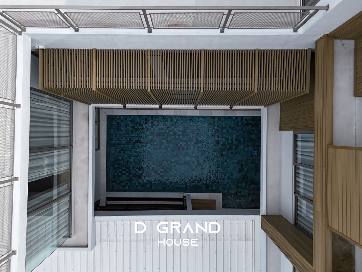 ขายบ้านปิ่นเกล้า จรัญสนิทวงศ์ : ขายบ้านใหม่ สไตล์โมเดิร์น พร้อมลิฟต์ สระว่ายน้ำ & โซลาร์เซลล์ ติด Paseo Park กาญจนาฯ 