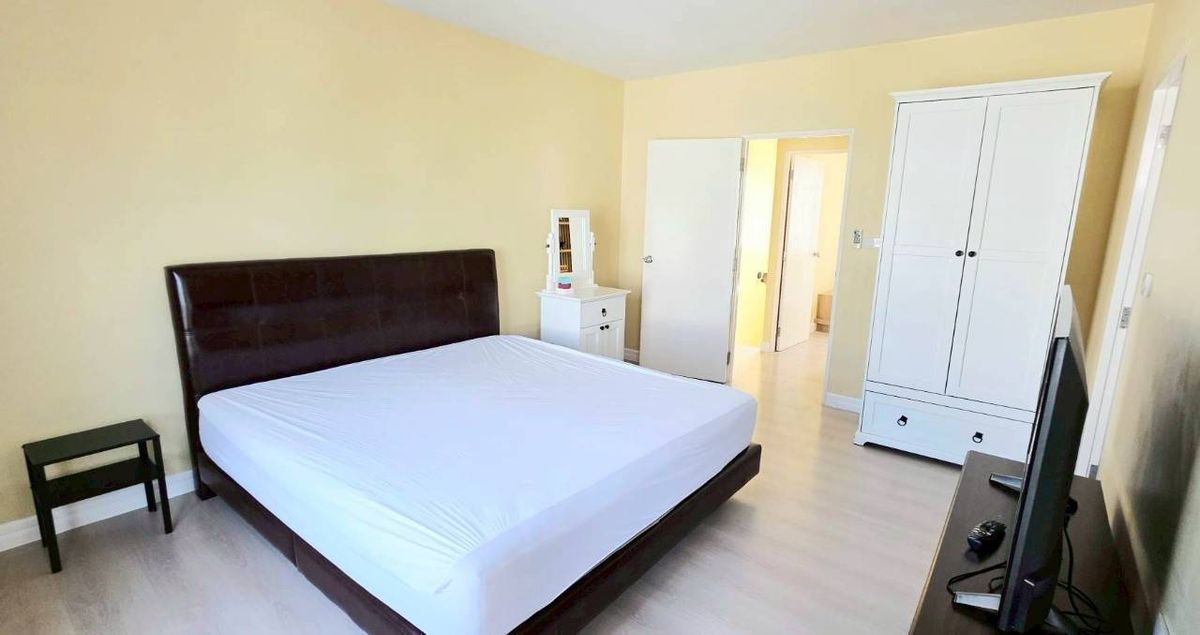 ให้เช่าทาวน์โฮมสมุทรปราการ สำโรง : ทาวน์โฮมให้เช่า Indy บางนา กม.7 รีโนเวทใหม่ พร้อมเข้าอยู่