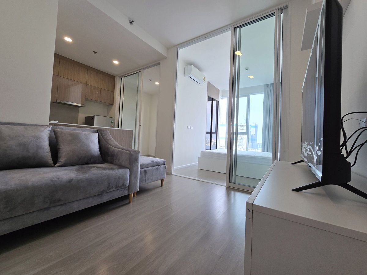 For RentCondoPinklao, Charansanitwong : For rent-Condo for sale, De La Pis Charan 81, size 34.84 sqm. New room, convenient to travel to Bang Phlat BTS.