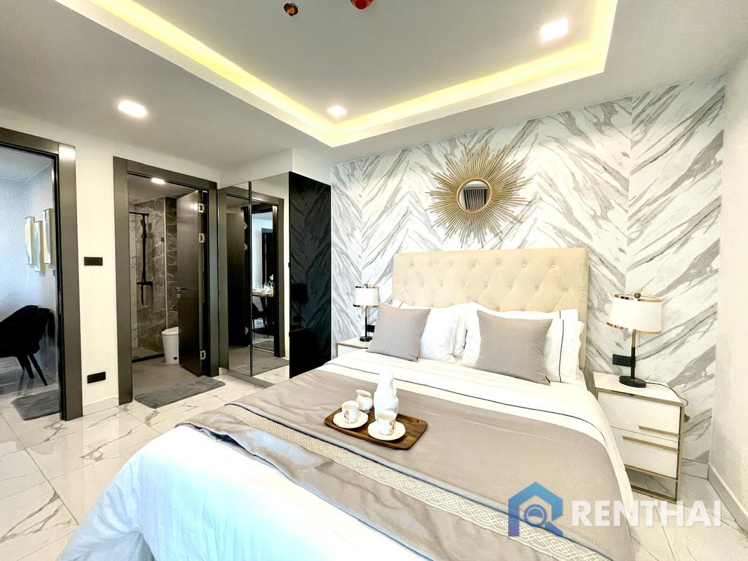 For SaleCondoPattaya, Bangsaen, Chonburi : Hot Deal! Rare 2-Bedroom Condo with Stunning Panoramic Sea View  Exclusive Unit with a Breathtaking 180° Ocean View – Perfect for Living & Investment