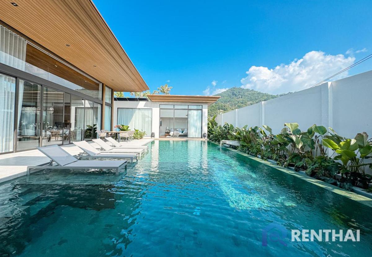 For SalePhuket : 4-Bedroom Luxury Villa with Breathtaking Views