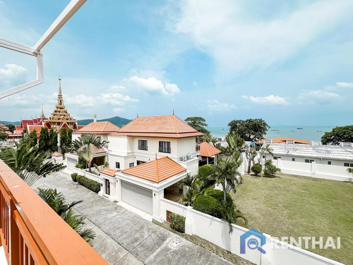 For SaleHousePattaya, Bangsaen, Chonburi : Luxurious 4-bed Villa in Pattaya, Private Pool & Furnished