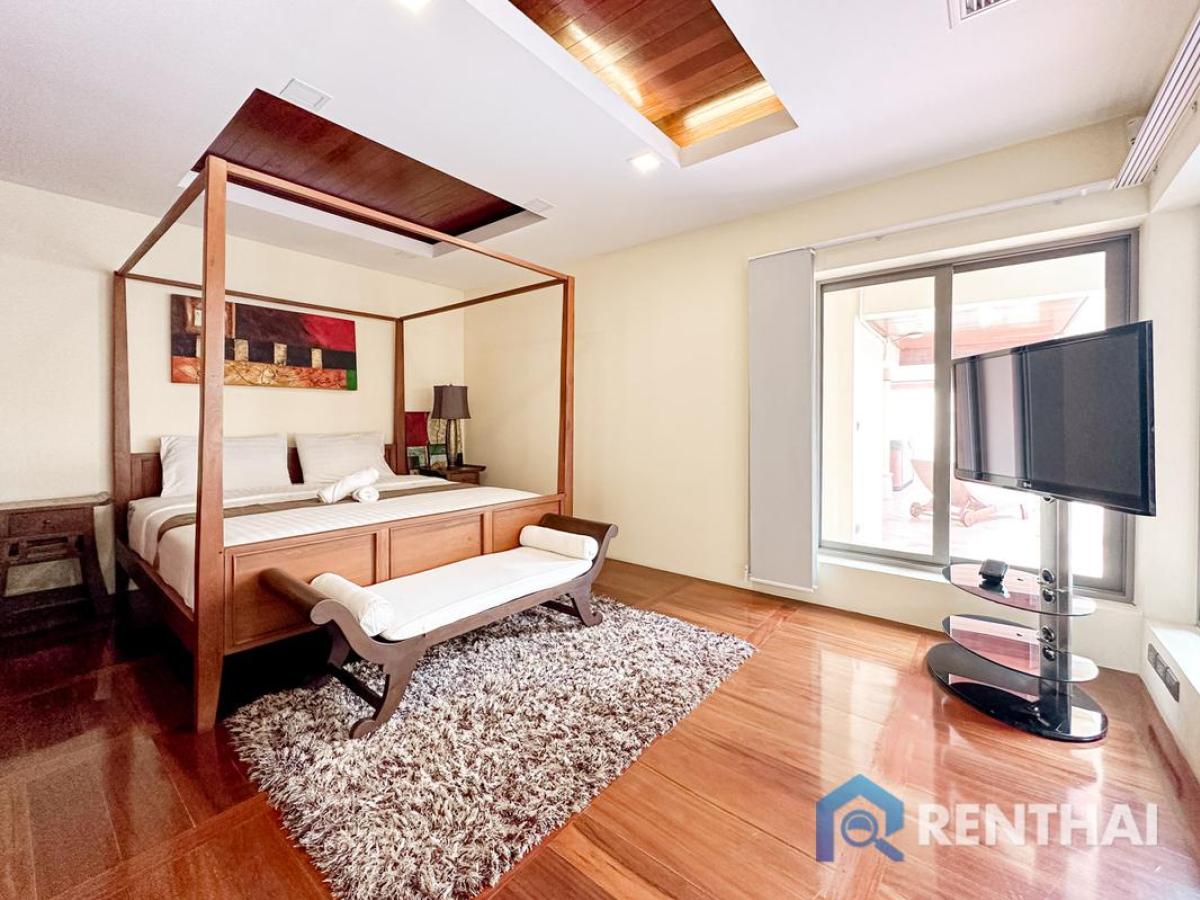 For SaleHousePattaya, Bangsaen, Chonburi : Luxurious 4-bed Villa in Pattaya, Private Pool & Furnished