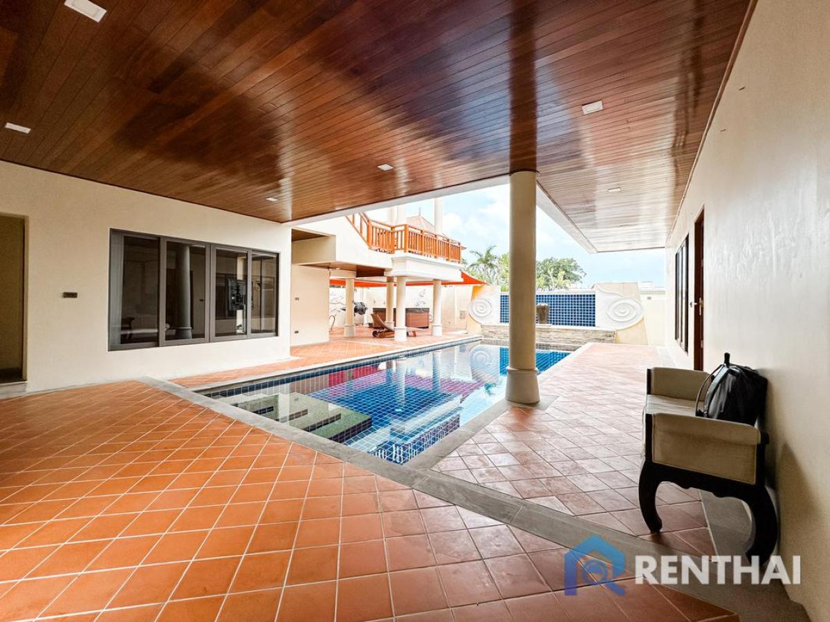 For SaleHousePattaya, Bangsaen, Chonburi : Luxurious 4-bed Villa in Pattaya, Private Pool & Furnished