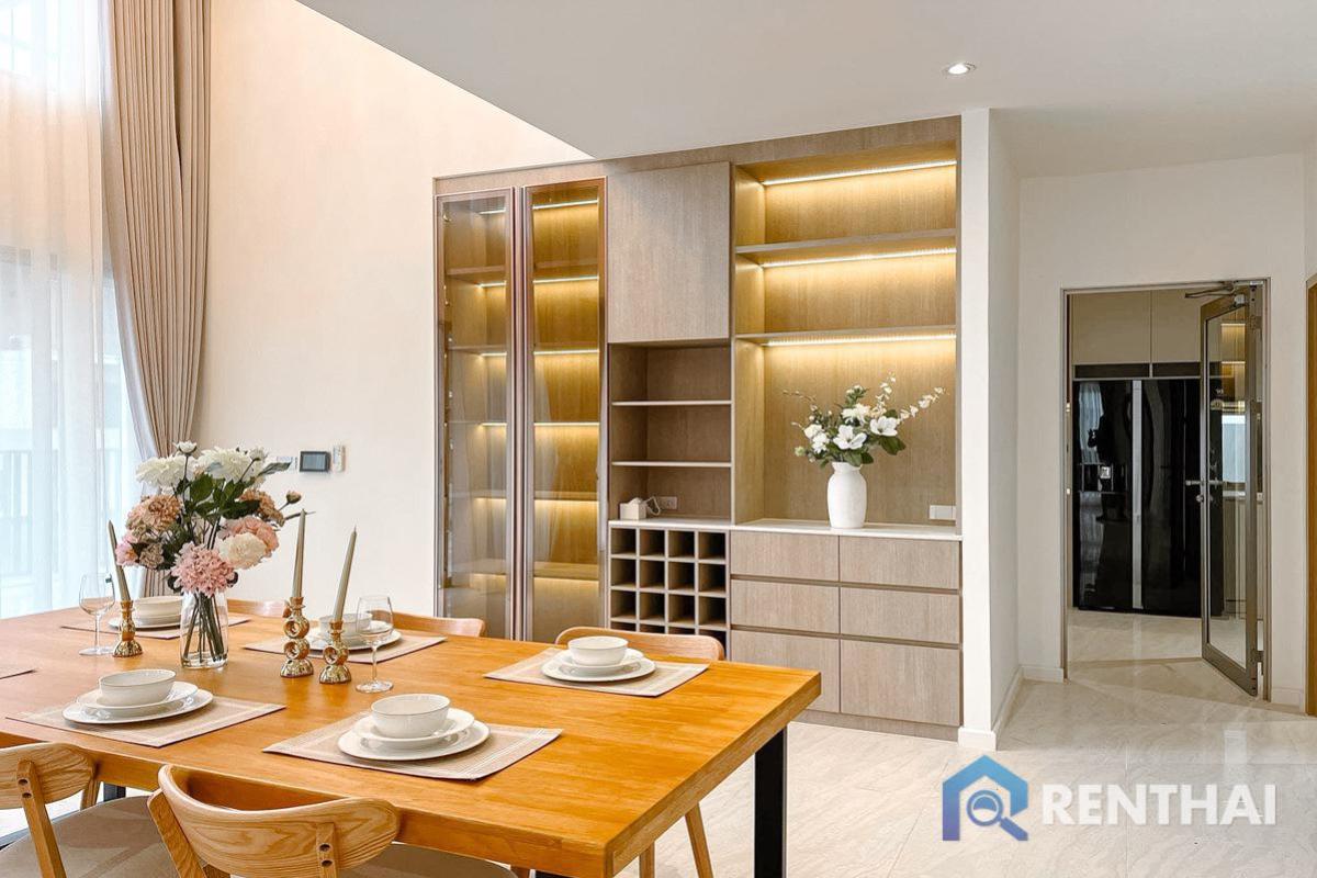 ขายบ้านพัทยา บางแสน ชลบุรี สัตหีบ : พร้อมเข้าอยู่ บ้านเดี่ยวสไตล์โมเดิร์น 4 ห้องนอน 4 ห้องน้ำ ในพัทยา