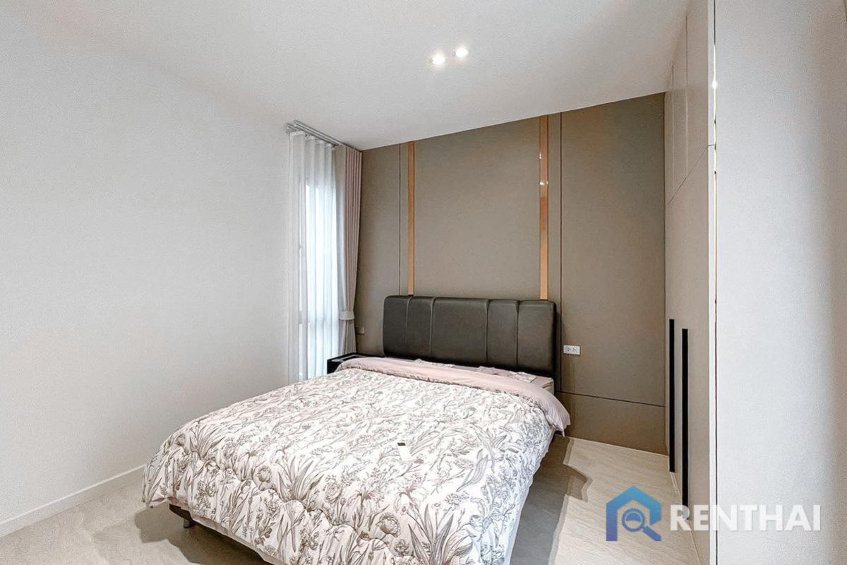 ขายบ้านพัทยา บางแสน ชลบุรี สัตหีบ : พร้อมเข้าอยู่ บ้านเดี่ยวสไตล์โมเดิร์น 4 ห้องนอน 4 ห้องน้ำ ในพัทยา