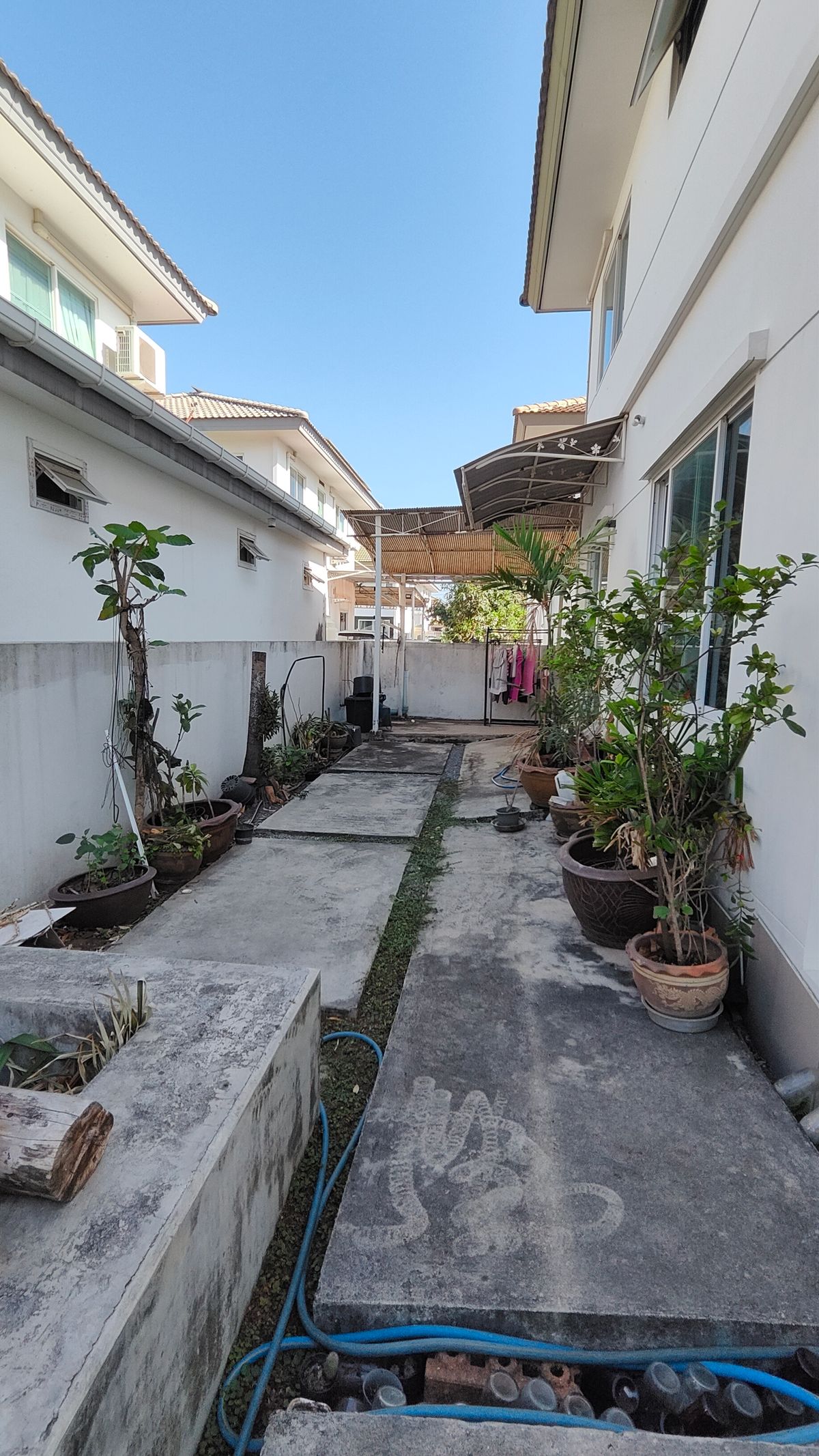 ขายบ้านพระราม 2 บางขุนเทียน : ขายบ้านเดี่ยว อินนิซิโอ พระราม 2  หน้าบ้านติดสวนกว้าง  ใกล้ส่วนกลาง บ้านต้นโครงการ