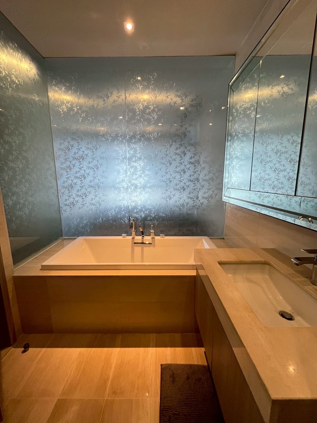 ให้เช่าคอนโดสุขุมวิท อโศก ทองหล่อ : XXXIX BY SANSIRICONDO ⭐️LUXURY+PRIVATE SPACE ⭐️