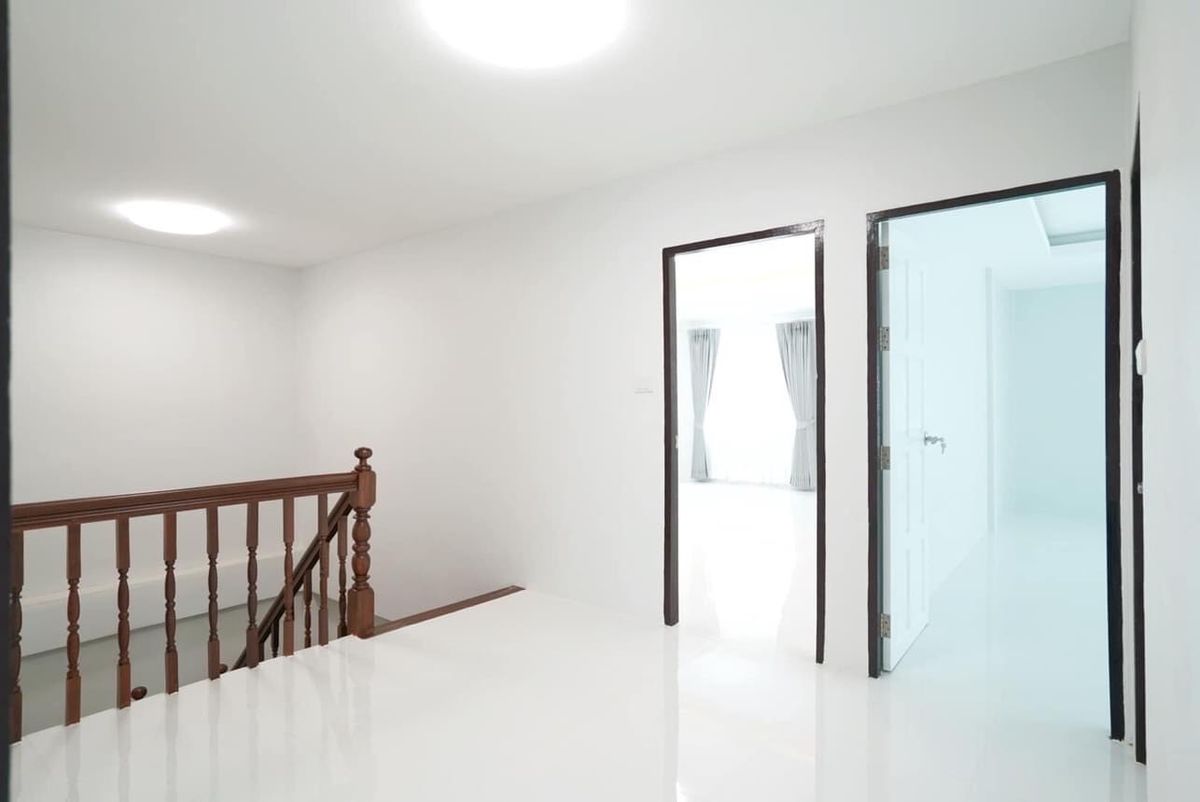 For SaleHouseLadkrabang, Suwannaphum Airport : The Master, Royal Soi Chalermprakiet 53 /5 Bedrooms (Sale), The Master Royal Soi Chaloem Phrakiat 53 /5 Bedrooms (SALE) FON030