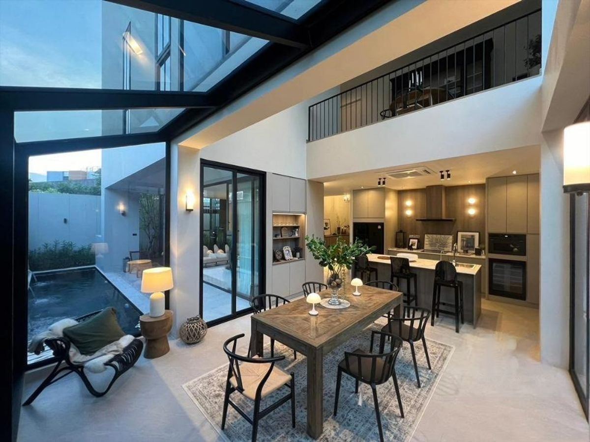 ขายบ้านอ่อนนุช อุดมสุข : 💕 Pool Villa in Onnut For Sell  🏊‍♀️